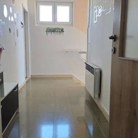 House Nena 4*