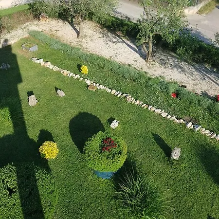 House Nena Гостевой дом Бибинье