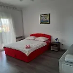 House Nena 4*