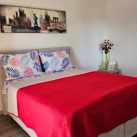 House Nena Konukevi 4*