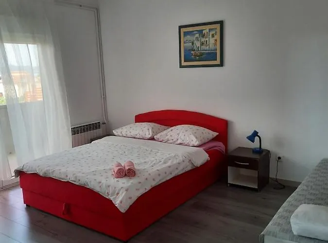 House Nena 4*