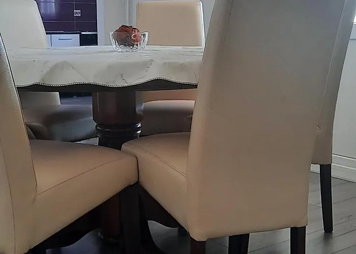 招待所 House Nena 比比涅