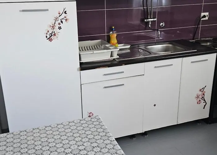 House Nena בית הארחה 4*